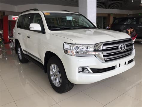 Buy Toyota Land Cruiser Prado 2019 for sale in the Philippines.